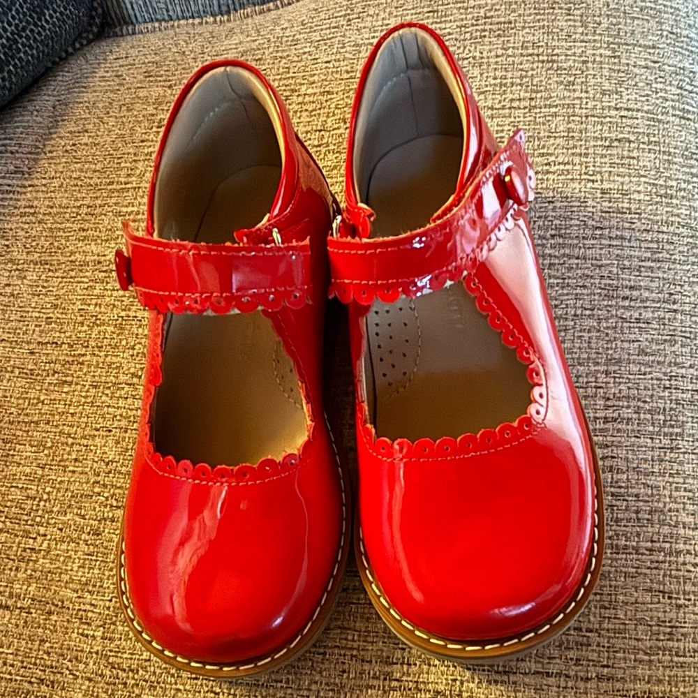Elephantito red Mary Jane’s toddler size 10